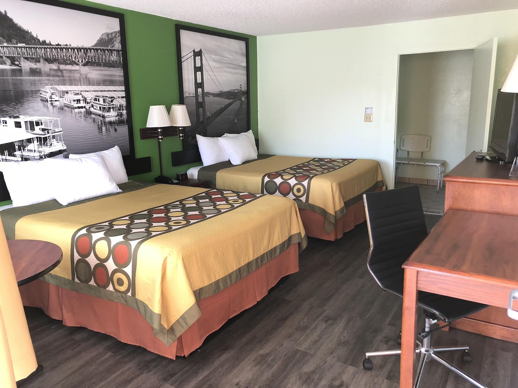 Super 8 by Wyndham Yreka Hotel Eksteriør billede